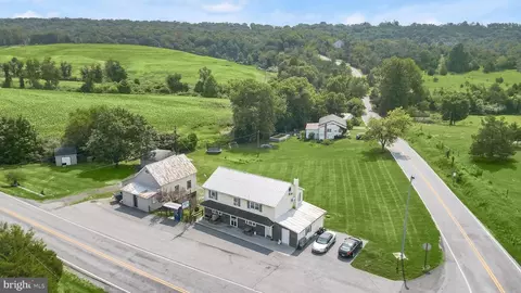 14407 14409 Hollow Rd, Hancock, MD 21750