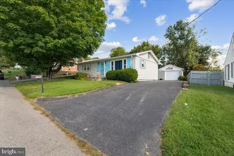 1044 Mount Aetna Rd, Hagerstown, MD 21740