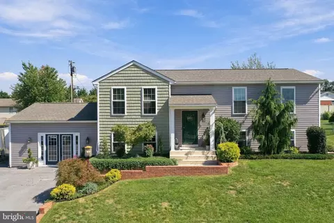 13941 Green Mountain Dr, Maugansville, MD 21767