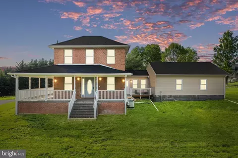 16834 Lappans Rd, Williamsport, MD 21795