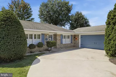 1047 Benjamin Pl, Hagerstown, MD 21742