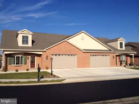 19554 Turquise Dr #V219, Hagerstown, MD 21742