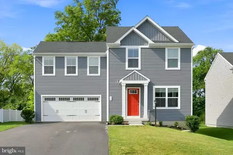11 Charlotte, Hagerstown, MD 21740