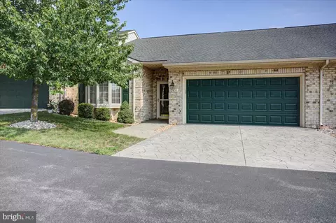 12951 Little Hayden Cir, Hagerstown, MD 21742
