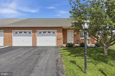 148 Southern Oak Dr, Hagerstown, MD 21740