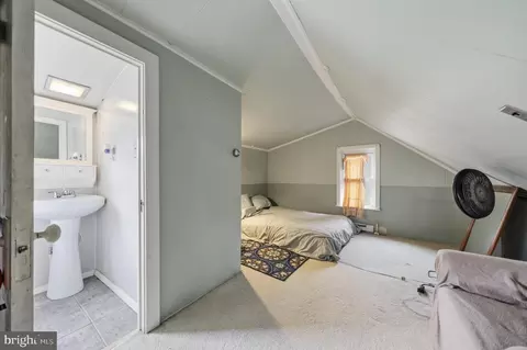 Bedroom - 25327 Highfield Rd, Cascade, MD 21719 photo 6 of 6