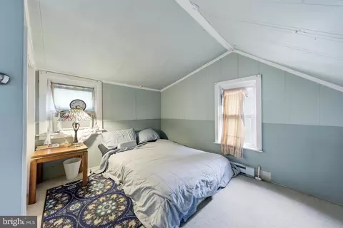 Bedroom - 25327 Highfield Rd, Cascade, MD 21719 photo 4 of 6