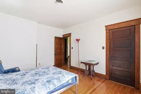 Bedroom - 16 N Maple Ave, Smithsburg, MD 21783 photo 4 of 6