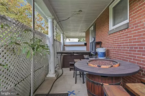 Exterior - 16 N Maple Ave, Smithsburg, MD 21783 photo 3 of 4