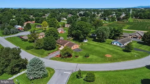 View/Area - 21925 Beaverbrook Dr, Smithsburg, MD 21783 photo 2 of 5