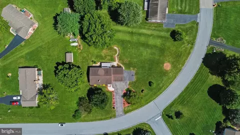 View/Area - 21925 Beaverbrook Dr, Smithsburg, MD 21783 photo 3 of 5