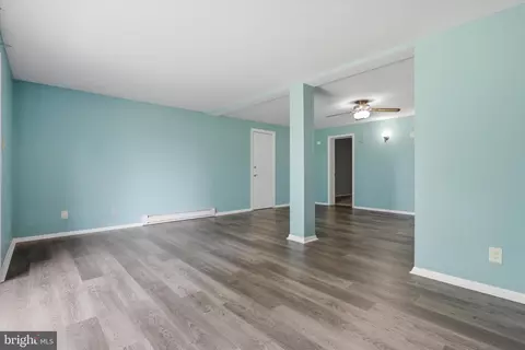 Living - 21925 Beaverbrook Dr, Smithsburg, MD 21783 photo 9 of 9