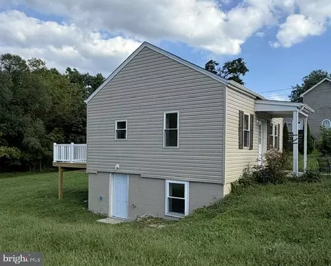 Exterior - 126 Fairview Dr, Hancock, MD 21750 photo 1 of 4