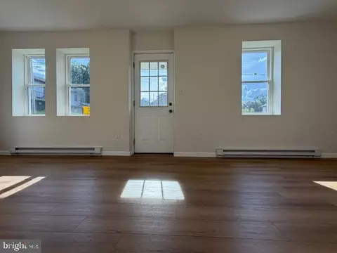 Living - 126 Fairview Dr, Hancock, MD 21750 photo 3 of 7