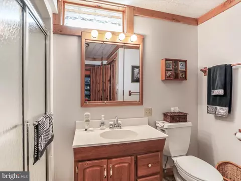 Bath - 14122 Mercersburg Rd, Clear Spring, MD 21722 photo 8 of 8