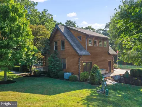 Exterior - 14122 Mercersburg Rd, Clear Spring, MD 21722 photo 11 of 35