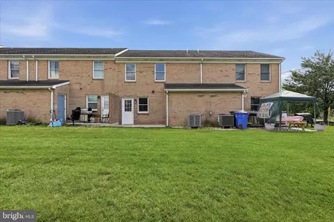 Exterior - 309 E Ridge Dr, Hagerstown, MD 21740 photo 6 of 7