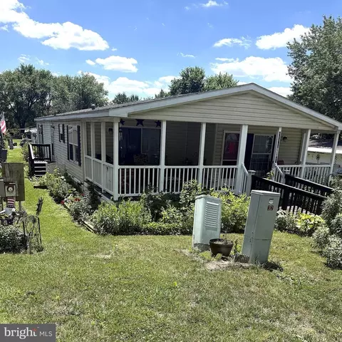 11352 Lakeside Dr #45, Hagerstown, MD 21740