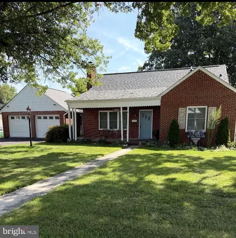 10921 Allen Ave, Hagerstown, MD 21740