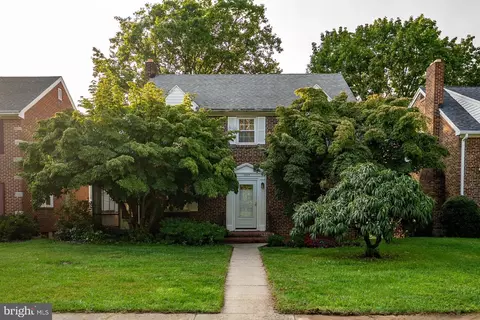 1045 Woodland Way, Hagerstown, MD 21742