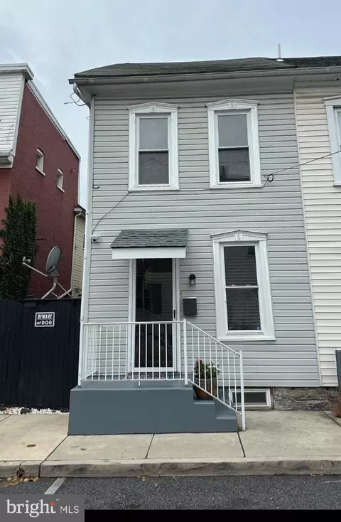 103 Elizabeth St, Hagerstown, MD 21740