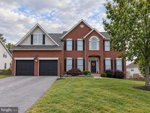 13558 Pulaski Dr, Hagerstown, MD 21742