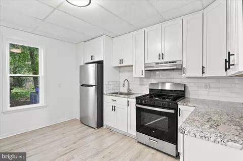Kitchen - 116 E Wilson Blvd, Hagerstown, MD 21740 photo 1 of 2