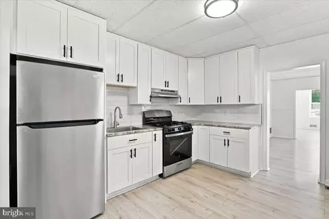 Kitchen - 116 E Wilson Blvd, Hagerstown, MD 21740 photo 2 of 2