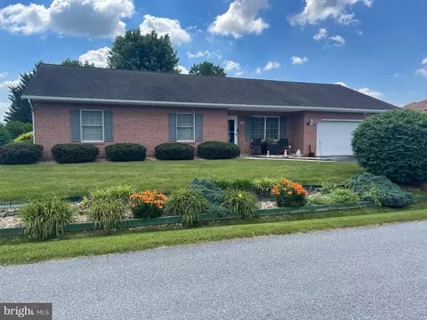 108 Plantation Dr, Hagerstown, MD 21740