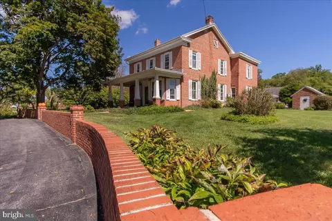 11211 Kemps Mill Rd, Williamsport, MD 21795