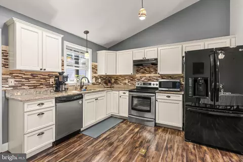 Kitchen - 97 Byron Dr, Smithsburg, MD 21783 photo 1 of 1
