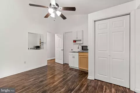 Entry Way - 97 Byron Dr, Smithsburg, MD 21783 photo 6 of 7