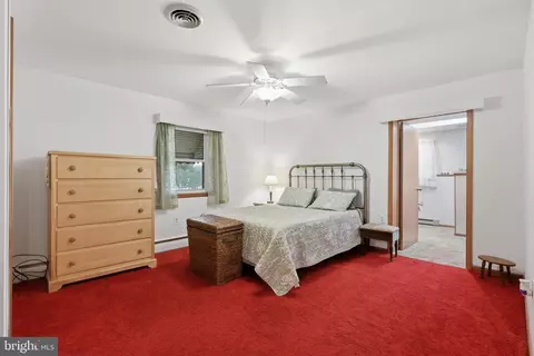 Bedroom - 22532 Old Georgetown Rd, Smithsburg, MD 21783 photo 1 of 3