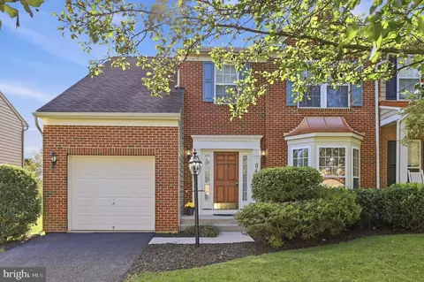 9417 Morning Walk Dr, Hagerstown, MD 21740