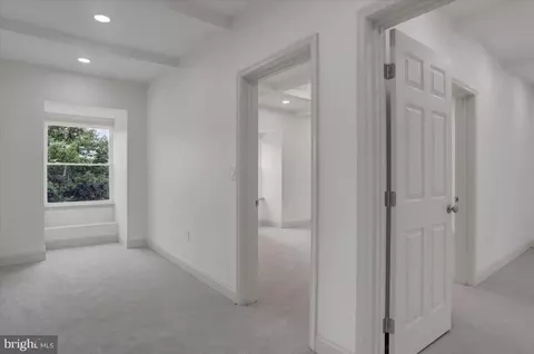 Entry Way - 40 E Henrietta St, Smithsburg, MD 21783 photo 14 of 14