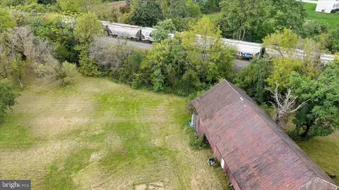View/Area - 40 E Henrietta St, Smithsburg, MD 21783 photo 4 of 5