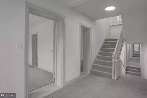 Entry Way - 40 E Henrietta St, Smithsburg, MD 21783 photo 6 of 14