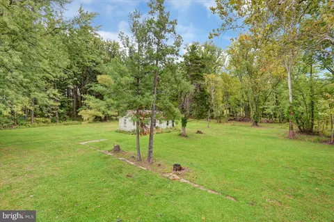 Exterior - 40 E Henrietta St, Smithsburg, MD 21783 photo 4 of 11