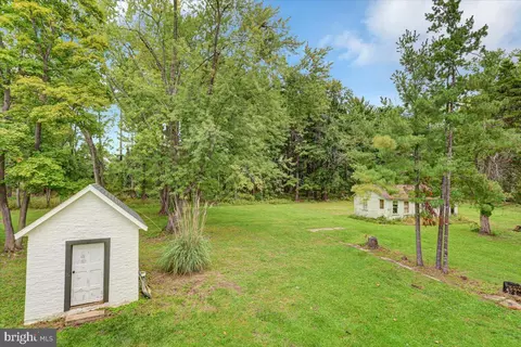 Exterior - 40 E Henrietta St, Smithsburg, MD 21783 photo 5 of 11