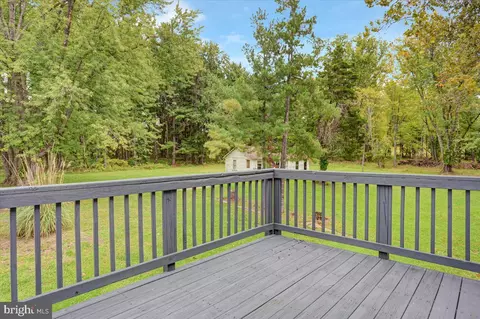 Exterior - 40 E Henrietta St, Smithsburg, MD 21783 photo 6 of 11