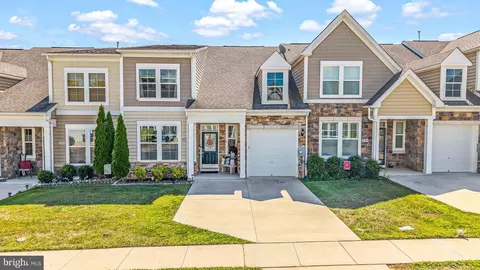 20207 Huntington Ct, Hagerstown, MD 21742