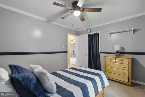 Bedroom - 15841 Broadcreek Dr, Clear Spring, MD 21722 photo 2 of 6