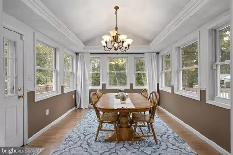 Dining - 15841 Broadcreek Dr, Clear Spring, MD 21722 photo 2 of 3