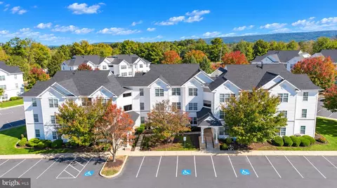 2029 Windsong Dr #3B, Hagerstown, MD 21740