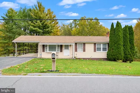 20010 Dogstreet Rd, Keedysville, MD 21756