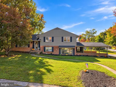 16601 Johnson Dr, Williamsport, MD 21795
