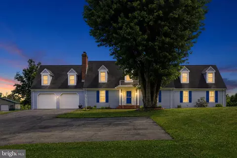 15613 Natural Well Rd, Williamsport, MD 21795