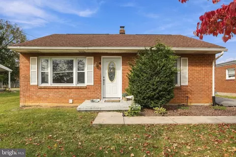 241 E Potomac St, Williamsport, MD 21795