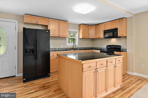 101 Culver St, Hebron, MD 21830 photo 6