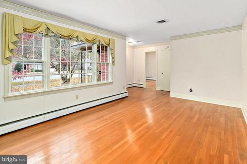 823 Riverside Dr, Salisbury, MD 21801 photo 4